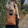 BEMÆRK: Fotoprøve. Style Laos i cognac. Ultrasmuk lædertaske, elegant kombineret skulder-, hånd- og crossbodytaske - Octopus Denmark