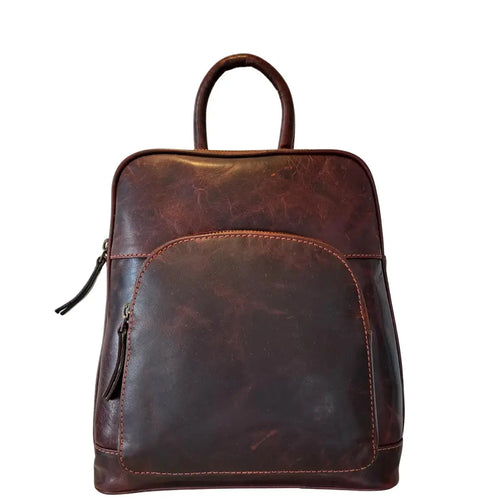 Style Peru i smukt mørkebrunt læder. Funktionel og stilfuld unisex rygsæk i buff oily-læder med et råt, mat finish og fede detaljer Octopus Denmark