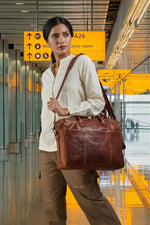 Style Ocean. Eksklusiv cognacfarvet rejse- og arbejdstaske i flot kvalitetslæder m. vintage look - Octopus Denmark