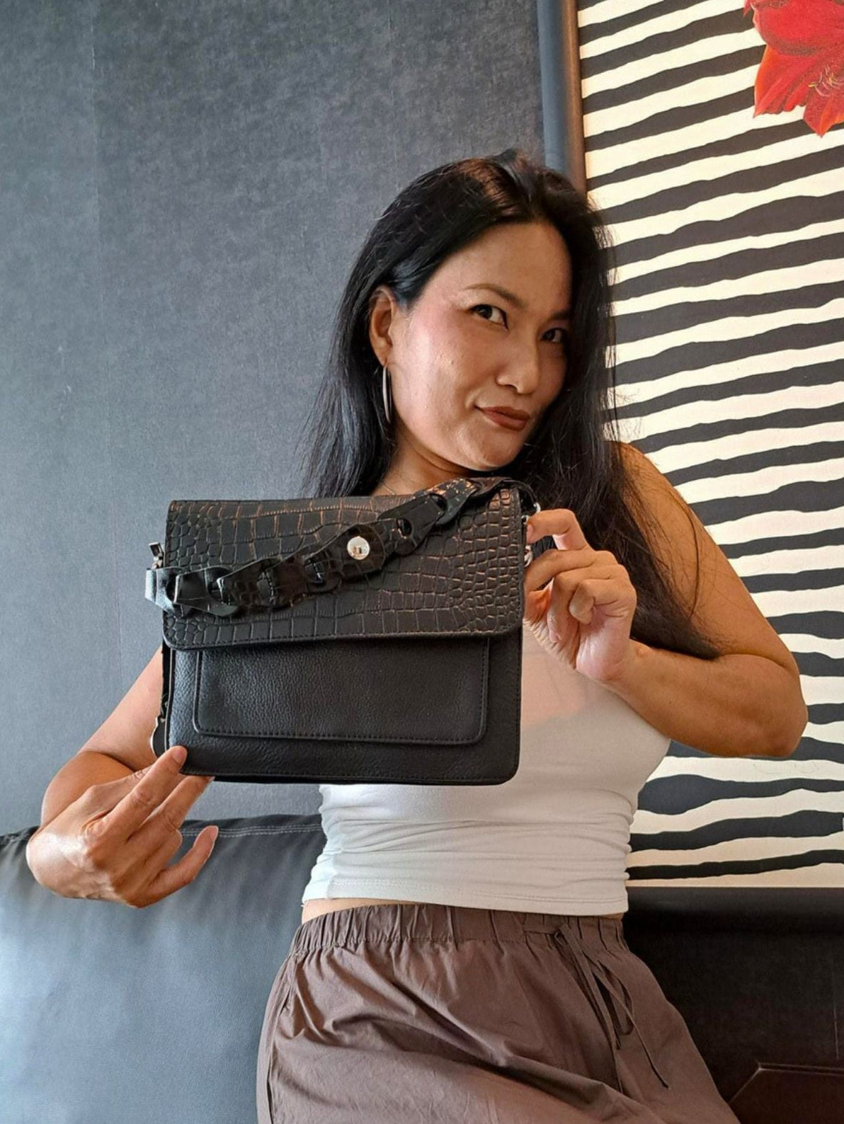 Style Qian i sort DDM læder. Fantastisk smuk crossbodytaske / skuldertaske / clutch