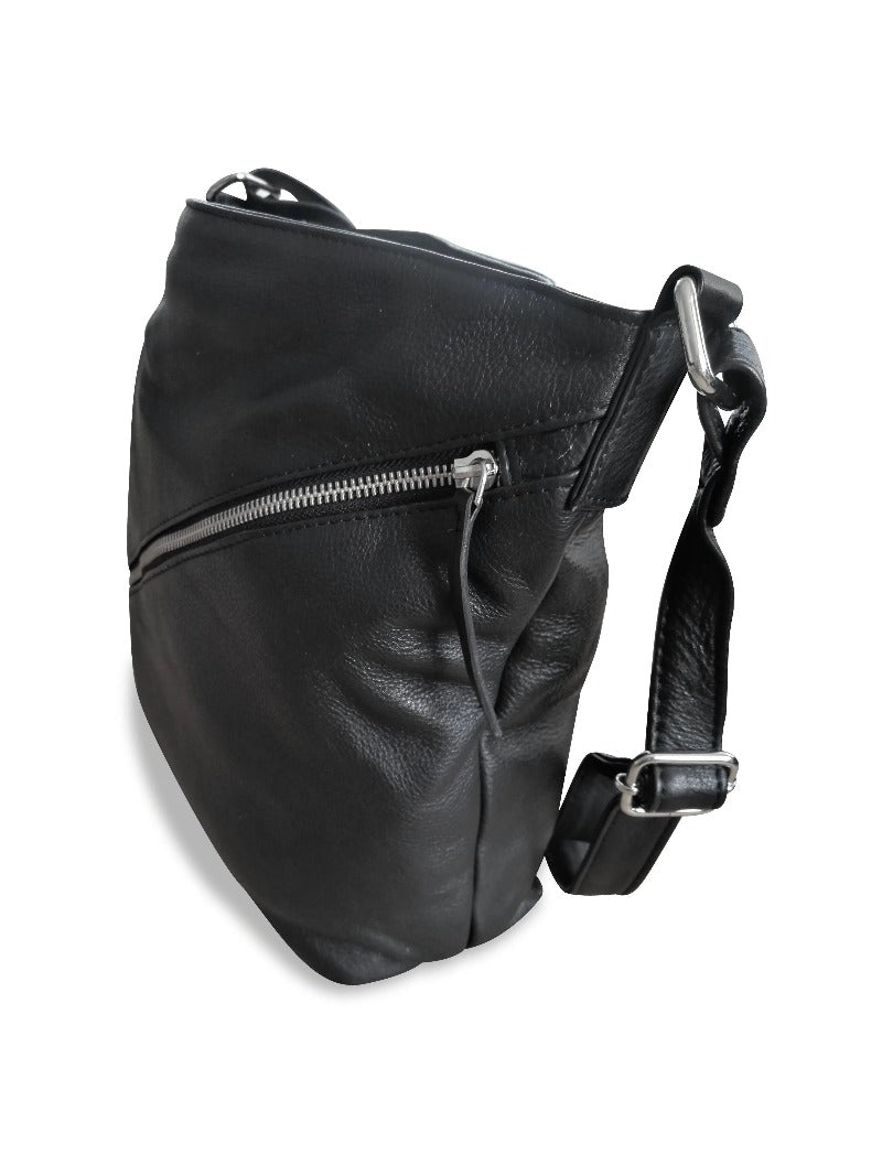 Style Fernandez (kun ét stk. på lager). Fantastisk skulder- og crossbodytaske i absolut kvalitetslæder med udvendige lynlåsrum på begge sider. Octopus Denmark