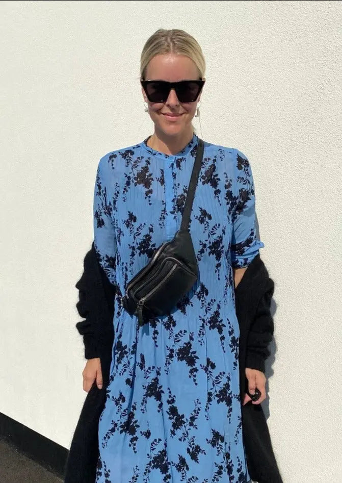 Style Indiana i sort (kun få stk. på lager). Flot mindre bumbag / bæltetaske i skind Octopus Denmark