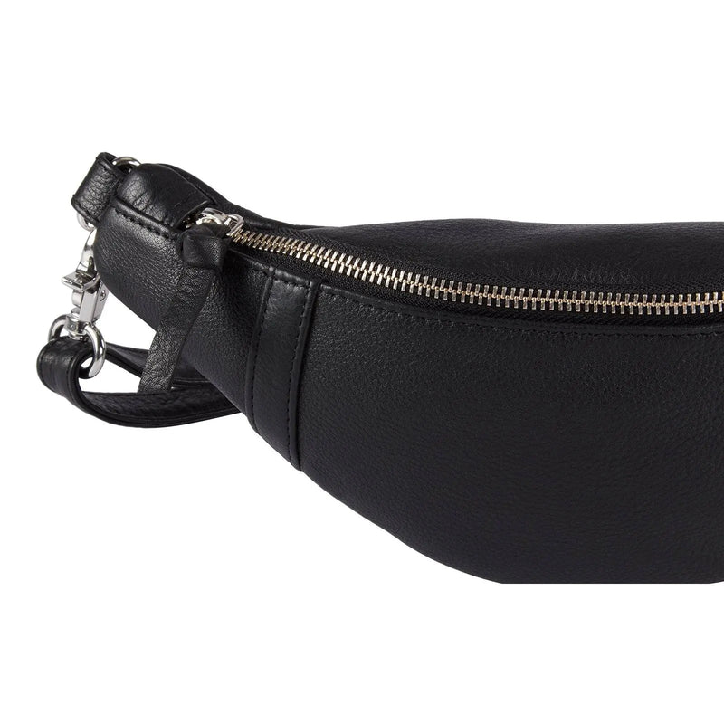 Style Ivory i sort. Mindre bumbag m. lynlås på front og bagside - Octopus Denmark (4354378924102)