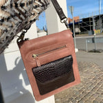 Style Korea i brun/cognac. Fed skuldertaske/crossbody i kraftigt læder Octopus Denmark