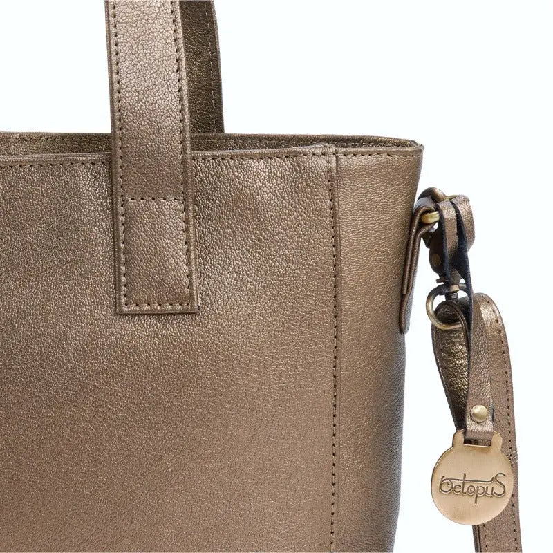 Style Leeds: lædertaske i smuk bronzefarve. Smuk og klassisk shopper, hånd, skulder- og crossovertaske Octopus Denmark