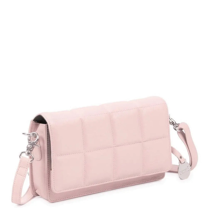 Style Malaysia i en smuk støvet rosa. Crossbody skuldertaske i læder med flot kvadratisk mønster Octopus Denmark