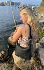 Style Mallorca i sort. Vidunderlig lædertaske til skulder & crossbody Octopus Denmark