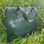 Style Mexico i mørkegrøn. Smuk stor lædertaske til hånd, skulder & crossbody i det blødeste kvalitetslæder Octopus Denmark