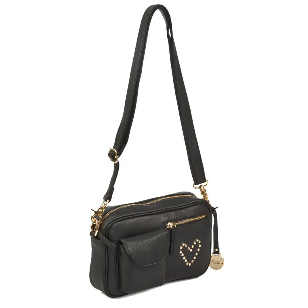  Style Orion i sort m. skønt hjerte af nitter i guld. Suveræn skulder,- og crossbodytaske med fittings i guld