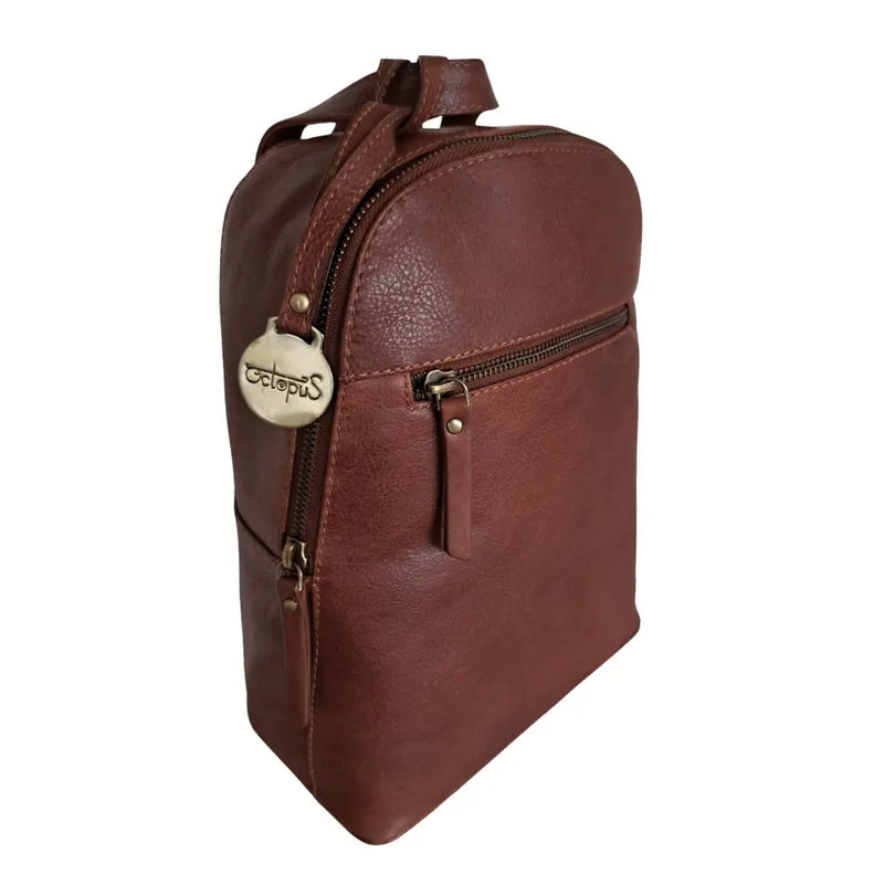 Style Palmas i mørke/chokoladebrun. Suveræn, klassisk unisex rygsæk i flot kvalitetslæder med vintagefinish Octopus Denmark